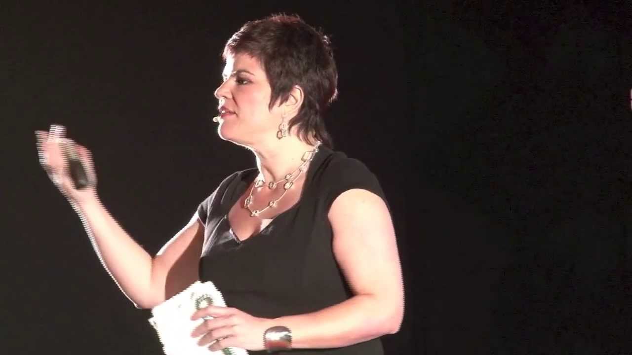 Para formar Agentes tenemos que ser Agentes de Cambio: Alejandra Peña at TEDxZapopan