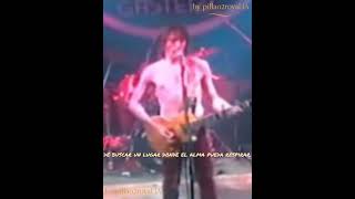 "¡Robe en estado puro! 🤘 'Correcaminos' en directo: pura historia de Extremoduro 🔥🎸"
