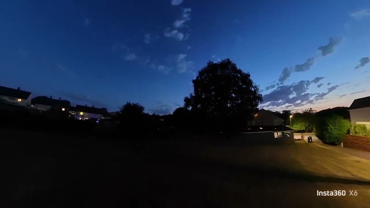Insta360 X6 &mdash; Low Light - YouTube