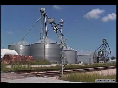 Classic Railroad Series 1195 - A look back at a banjo crossing signal on the KCS in 1997