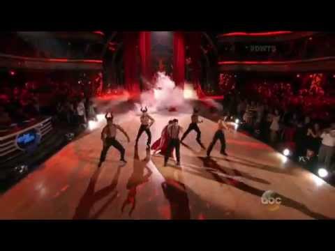 Noah & Sharna Burgess with Carrie Ann - Paso Doble