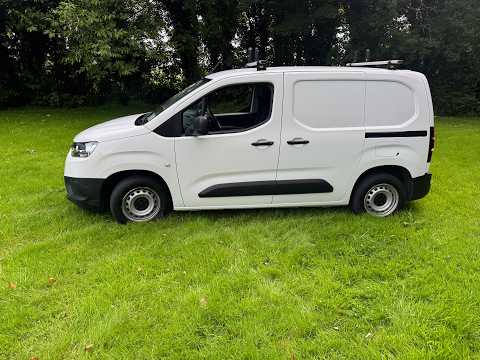2022 Toyota Proace City 1.5 Diesel, 3 Seater - Image 2