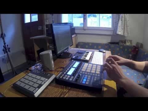 Beat Making with Maschine | Second Day, First Beat with NI Maschine - CJ Beats