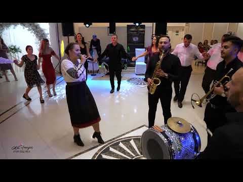 Andreea Haisan - Mărunțica (Acompaniament Formația Fiesta din Hârlău Iasi)