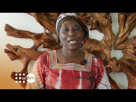 Marie Condé, Présidente de l'Ordre des Sages-femmes de Guinée encourage la planification familiale