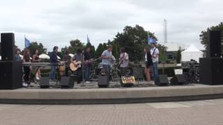 Rockapocalypse Plays Board Up the House (Baroness)