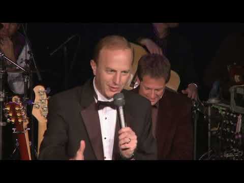 Enjoy this fun comedy skit featuring Bill Gaither, David Pendleton and Aunt Tilly.