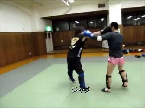 【流水の動き】黄金マッスルマン防弾腹筋に三日月蹴りを当ててみる！