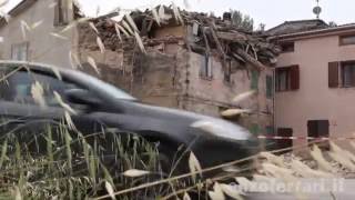 preview picture of video 'Terremoto Emilia 29 maggio 2012 a 2':06 durante le riprese una scossa in diretta'