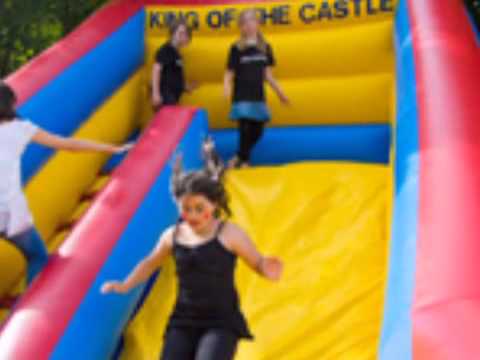 download lagu mp3 mp4 King Of The Castle Bouncy Castle, download lagu King Of The Castle Bouncy Castle gratis, unduh video klip King Of The Castle Bouncy Castle