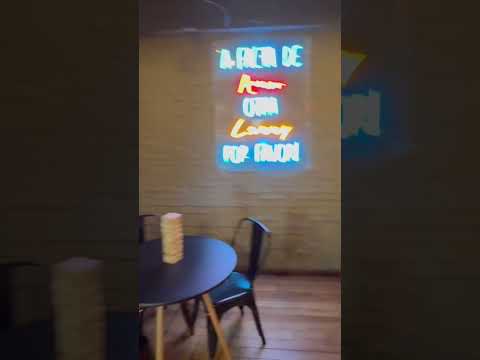 Larry’s Burgers - Calle Luis Franzini | Pocitos | Montevideo | Uruguay