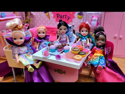 Fairy Tea Party ! Elsa and Anna toddlers - donuts - superheroines - Barbie