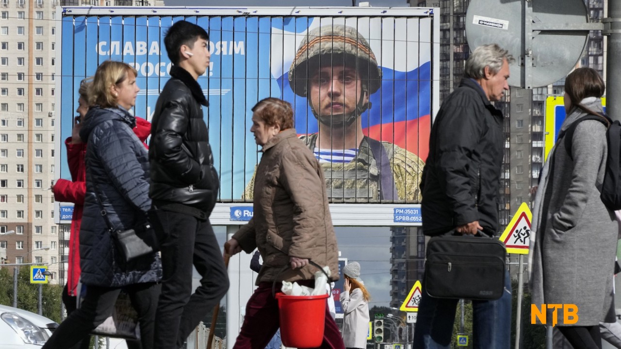 The social and psychological work of compliance and consent in wartime Russia