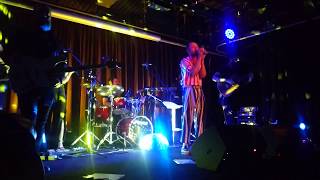 Mabel Matiz - Sarışın (Akasya Kültür Sanat)