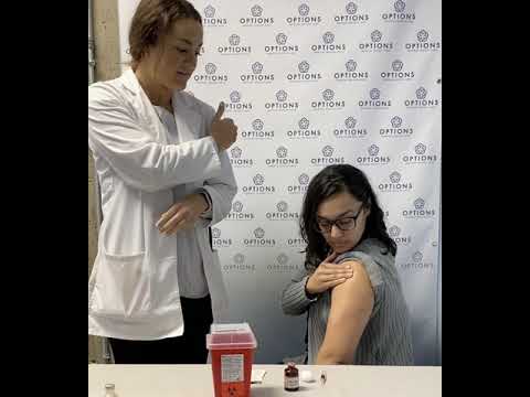 How to give yourself a deltoid injection (Intramuscular injection)