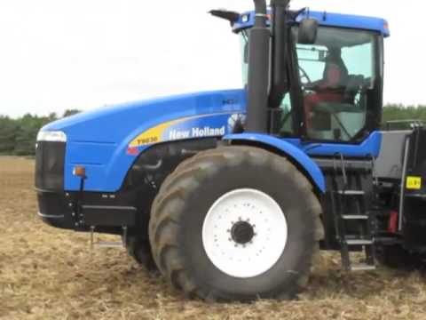 New Holland T9030 tractor at Tillage South 2009