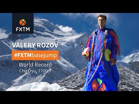 Valery Rozov jumps from Cho Oyu and sets New World-Record