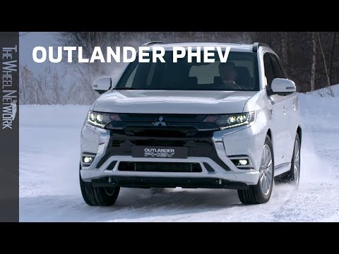 2019 Mitsubishi Outlander PHEV Snow Driving