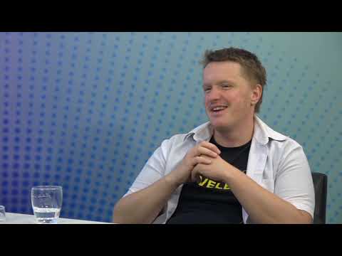 Dora - nedeljski pogovori: Uroš Kuzman (4. 10. 2020)