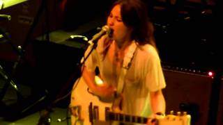 KT Tunstall - Glamour Puss live at Terminal 5, NYC [01/19]