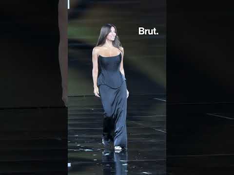 YouTube Shorts — Paris Fashion Week: Oqnfsld4Dlq