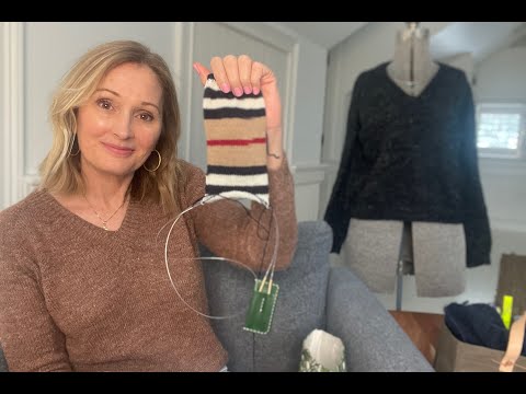 a friend to knit with - episode 25 Daily Sweaters and Beatrice Mitts!