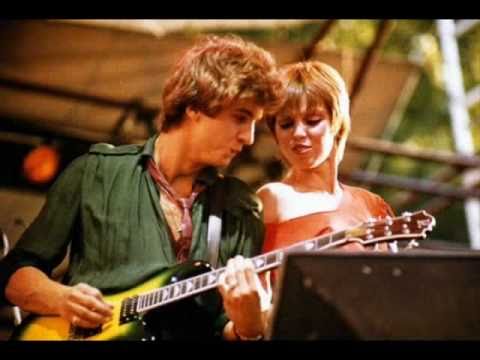 BOMB THREAT at PAT BENATAR Concert! (live 1980)