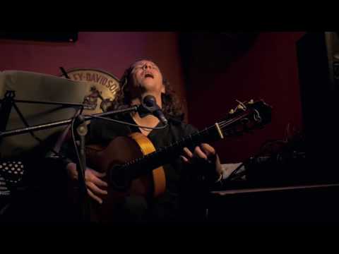 Reynier Mariño- Entre dos aguas