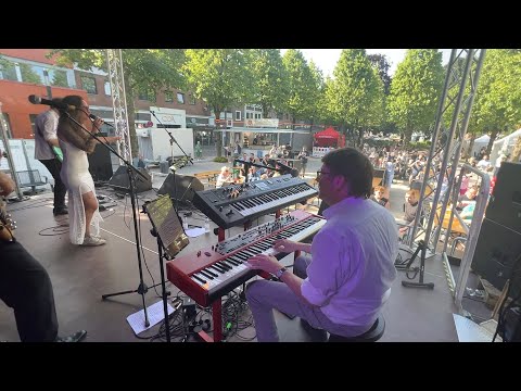 Ausschnitte der funky Rock-Soul Band D.IVA vom 13.06.2025 auf dem Stadtfest Ahrensburg (Keys-Cam)