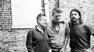 Interlude With Ludes - Them Crooked Vultures