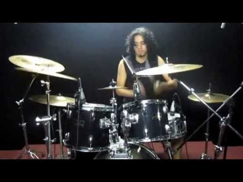Drum improvization by Alex Drummer