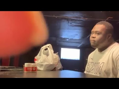 Pizza Hut tonight with some hot wings and lemon pepper wings  #fyp #DjCece #Trending #reels #love