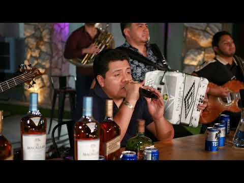 Grupo Nueva Presencia - Al Destapar El Bote  [En vivo 2022]