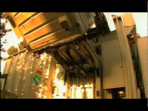 Comieco e il ciclo del riciclo di carta e cartone: raccolta e piattaforma.mov