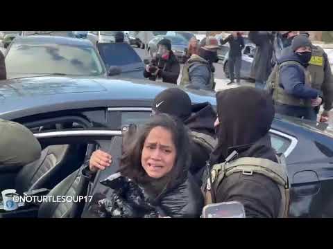 ICE terrorizes female driver going to doctor’s appointment in Minneapolis, Minnesota 