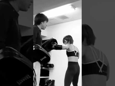 キックボクシングの体験にいってきました