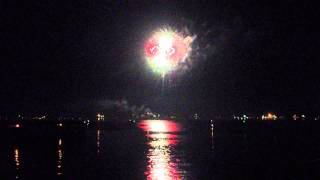 preview picture of video 'July 4, 2013 Onalaska, Texas Fireworks'