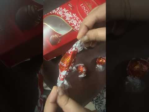 Lindor Milk Truffles | Satisfying | ASMR | Lindt #Lindor #Chocolate
