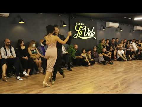 Mert Moran & Dilara Zorlu 1/4  Pedro Laurenz - Todo  Tango La Vida Golden Nights