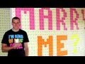 Man uses 8,000 Post-it Notes to propose to girlfriend