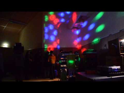 Natural Ness Play Amelia Harmony "Suffer" @ Roots Machine