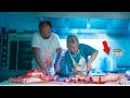 Vendono Carne Umana Nella Loro Macelleria E I Clienti Fanno La Fila Per Comprarla