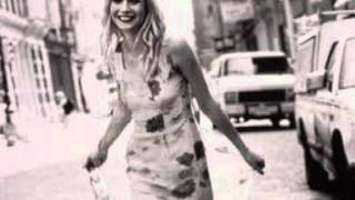 The Smiths - By Dum Dum Girls There is a light that never goes out - .wmv