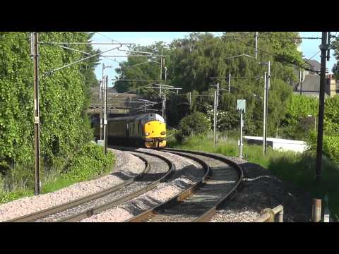 37606 with 37409 thrashing away from Lancaster, 23rd June 2015.