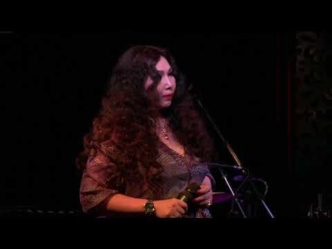 Đợi bước chân em - Mỹ Linh