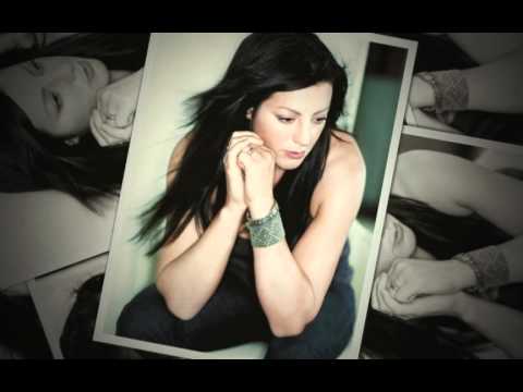 Sarah McLachlan Ice (live acoustic guitar on the World Cafe, March 1994)