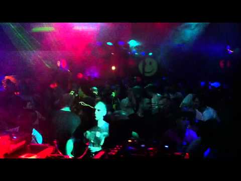 DJ D=p+cer @ Zodiak Commune - Tacnival [16-07-2011, TAC, Eindhoven]