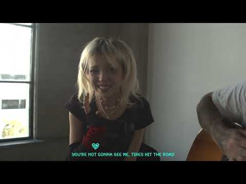 Sophie Powers – Clearview (Live)