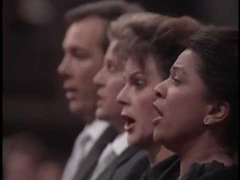 Mozart - Coronation Mass in C Major K 317 - Karajan (with liturgical part)