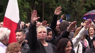 Fascismo, duemila in corteo a Predappio. Alcuni nostalgici: Oggi appoggiamo Salvini